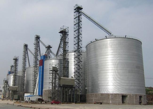 张家界大型钢板库构造参数及水泥储存质量